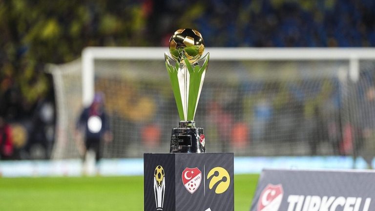 Süper Kupa eşleşmeleri belli oldu: Trabzonspor-Fenerbahçe ve Galatasaray-Konyaspor