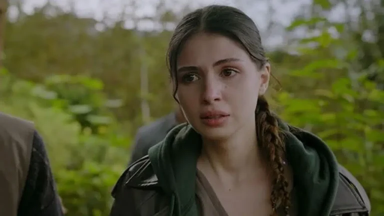 Zeynep Atılgan kimdir? Taşacak Bu Deniz dizisindeki rolüyle gündemde